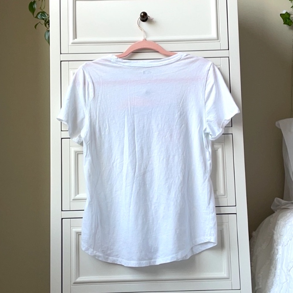 Old Navy Desert Sky Design White Tee Shirt Graphic T Top T-Shirt Crew Neck - Picture 3 of 3